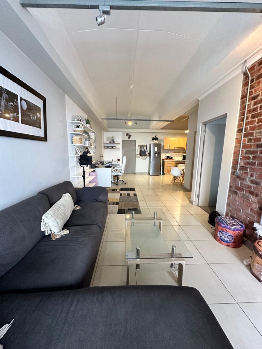 To Let 1 Bedroom Property for Rent in Woodstock Western Cape